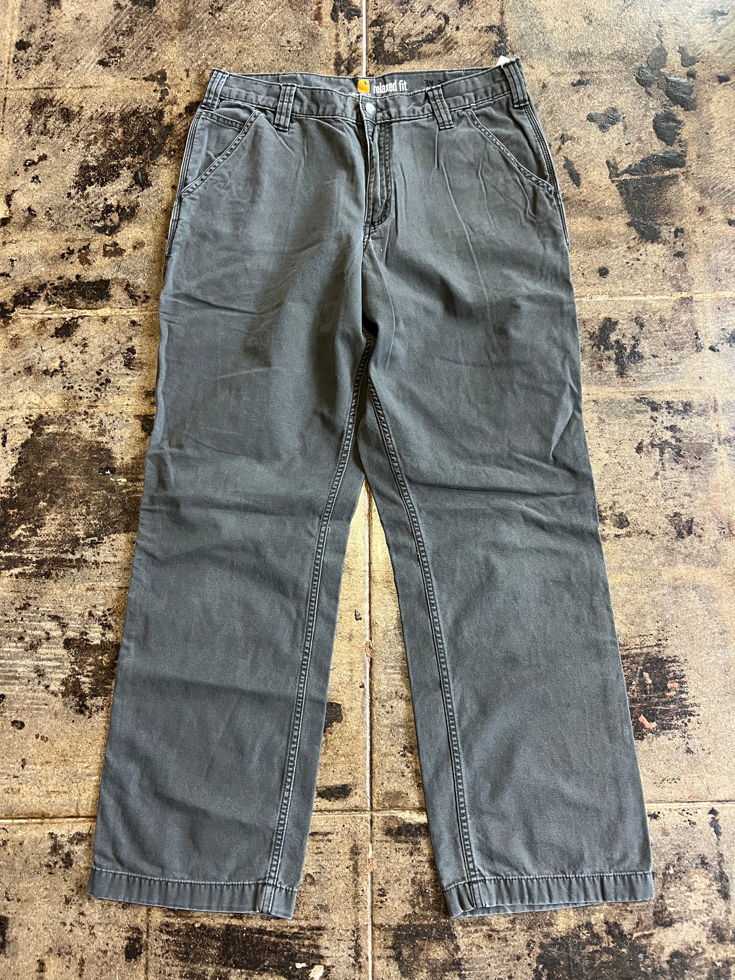 GREY CARHARTT PANTSS