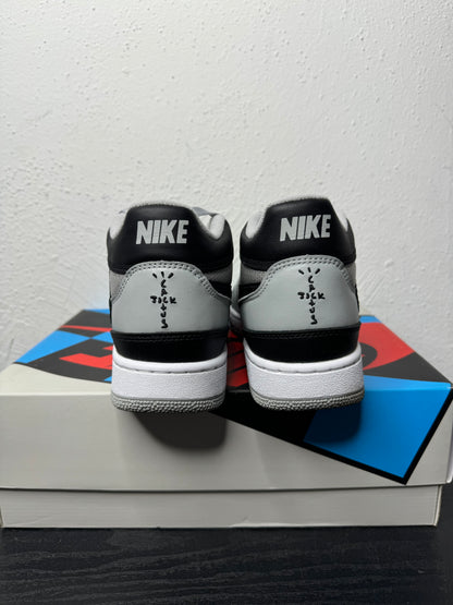 TRAVIS SCOTT NIKE MAC ATTACK USED