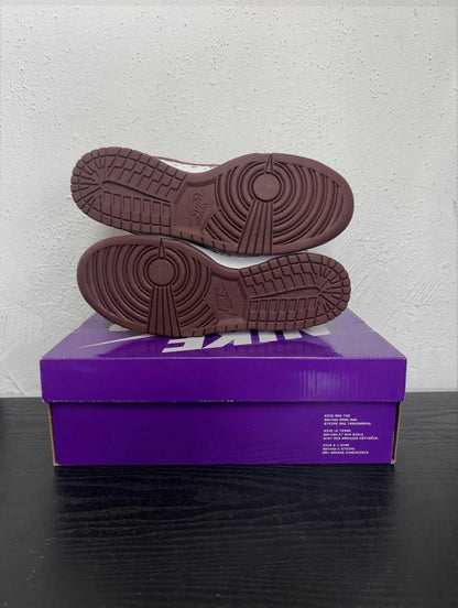 NIKE SB DUNK LOW SUPREME STARS BARKWOOT BROWN