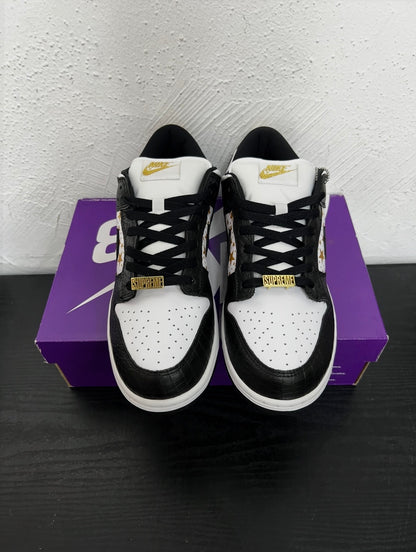 NIKE SB DUNK LOW SUPREME STARS BLACK