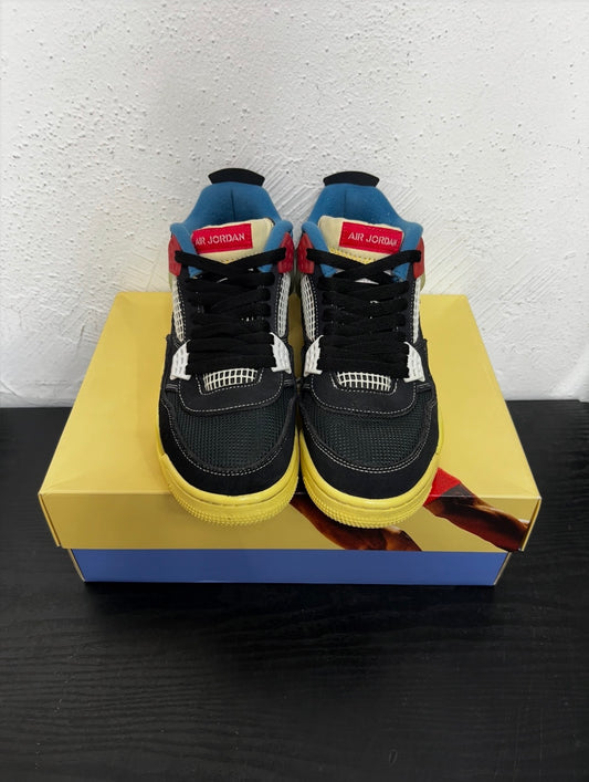 JORDAN 4 UNIONS OFF NOIR (USED)