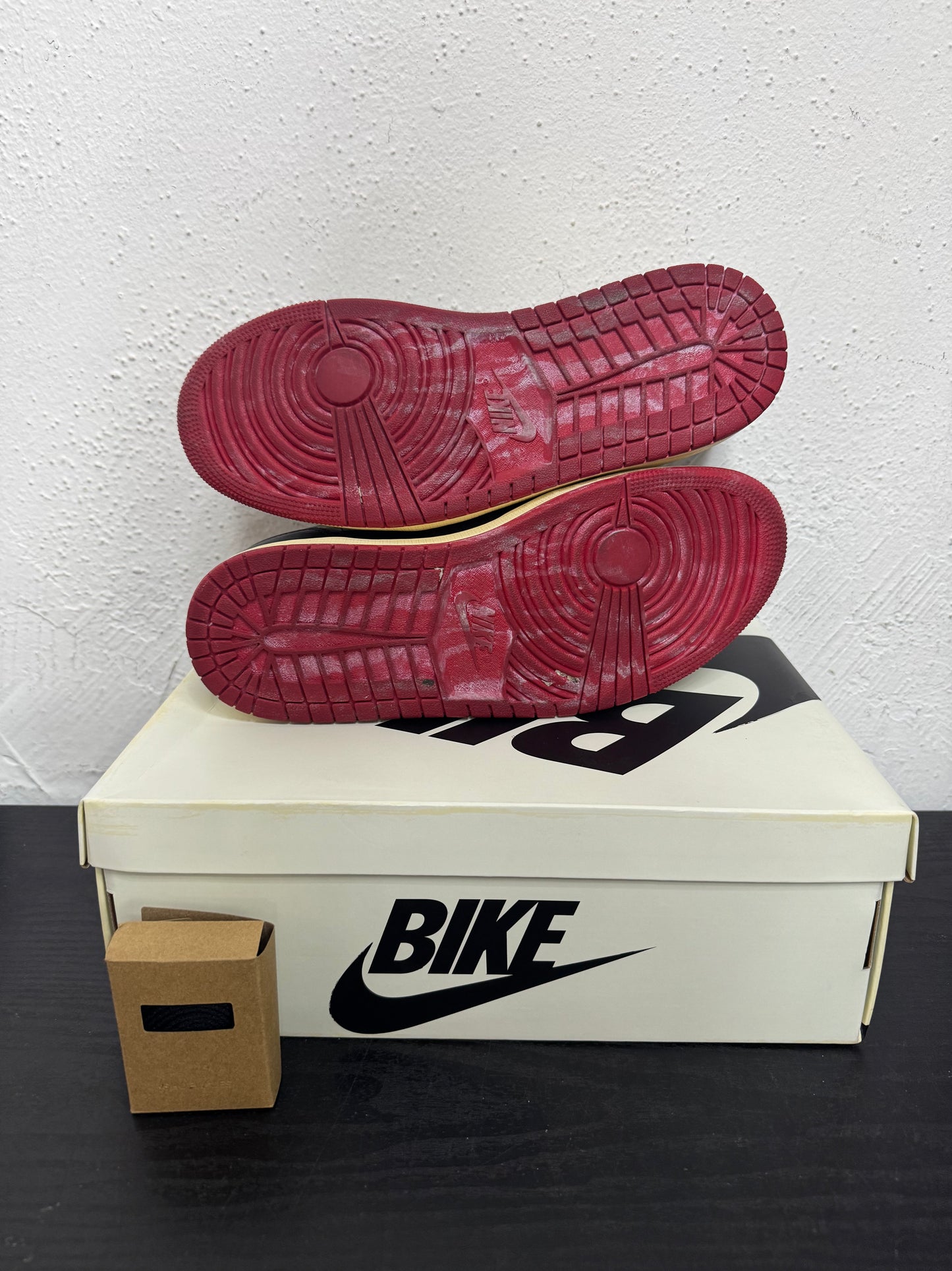 JORDAN 1 LOW NIGEL SYLVESTER BETTER WITH TIME (USED)