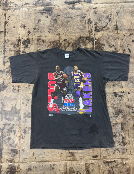 VINTAGE 1991 NBA FINALS LAKERS VS BULLS TEE