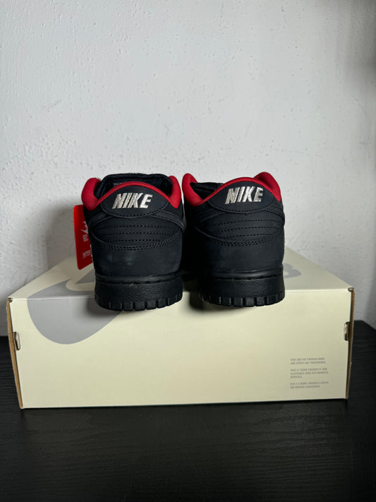 DUNK LOW SB SUPREME 94 BLACK