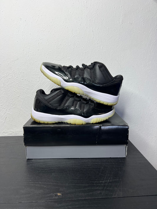JORDAN 11 LOW 72-10