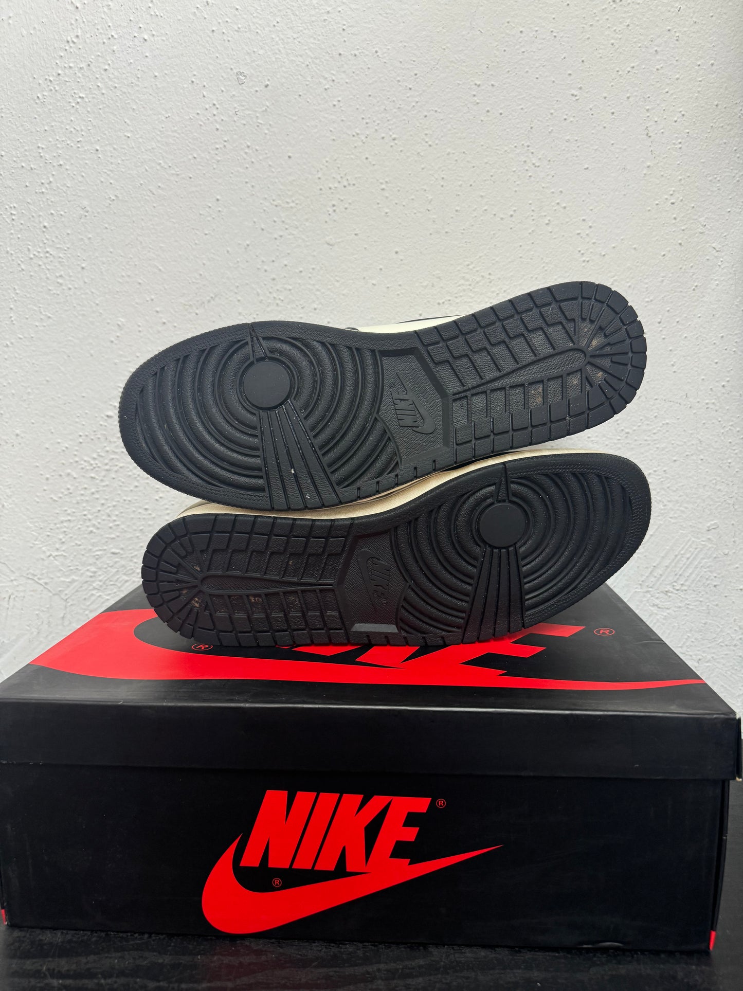 JORDAN 1 MOCHA (USED