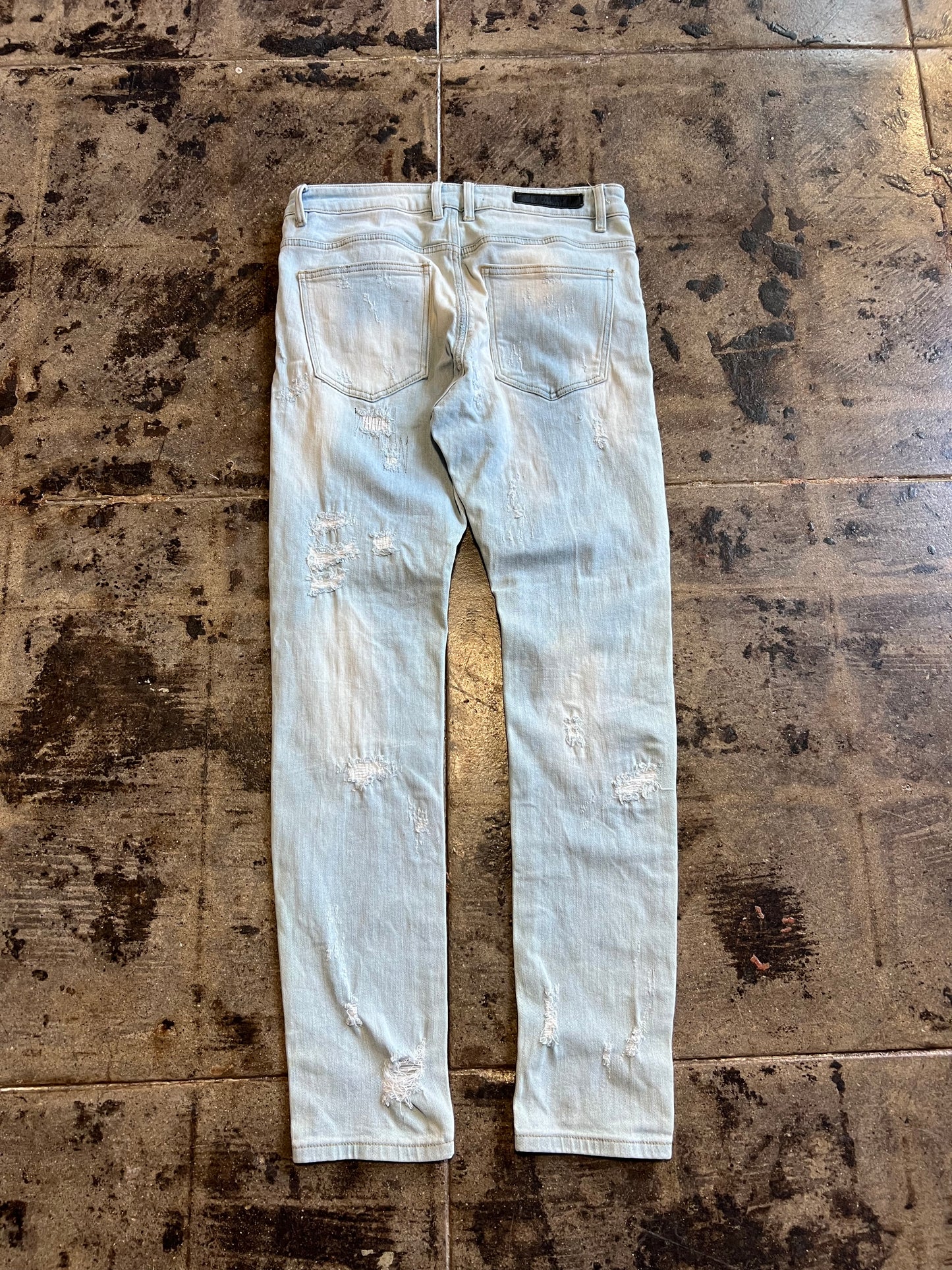 EMBELLISH JEANS SZ: 32X32