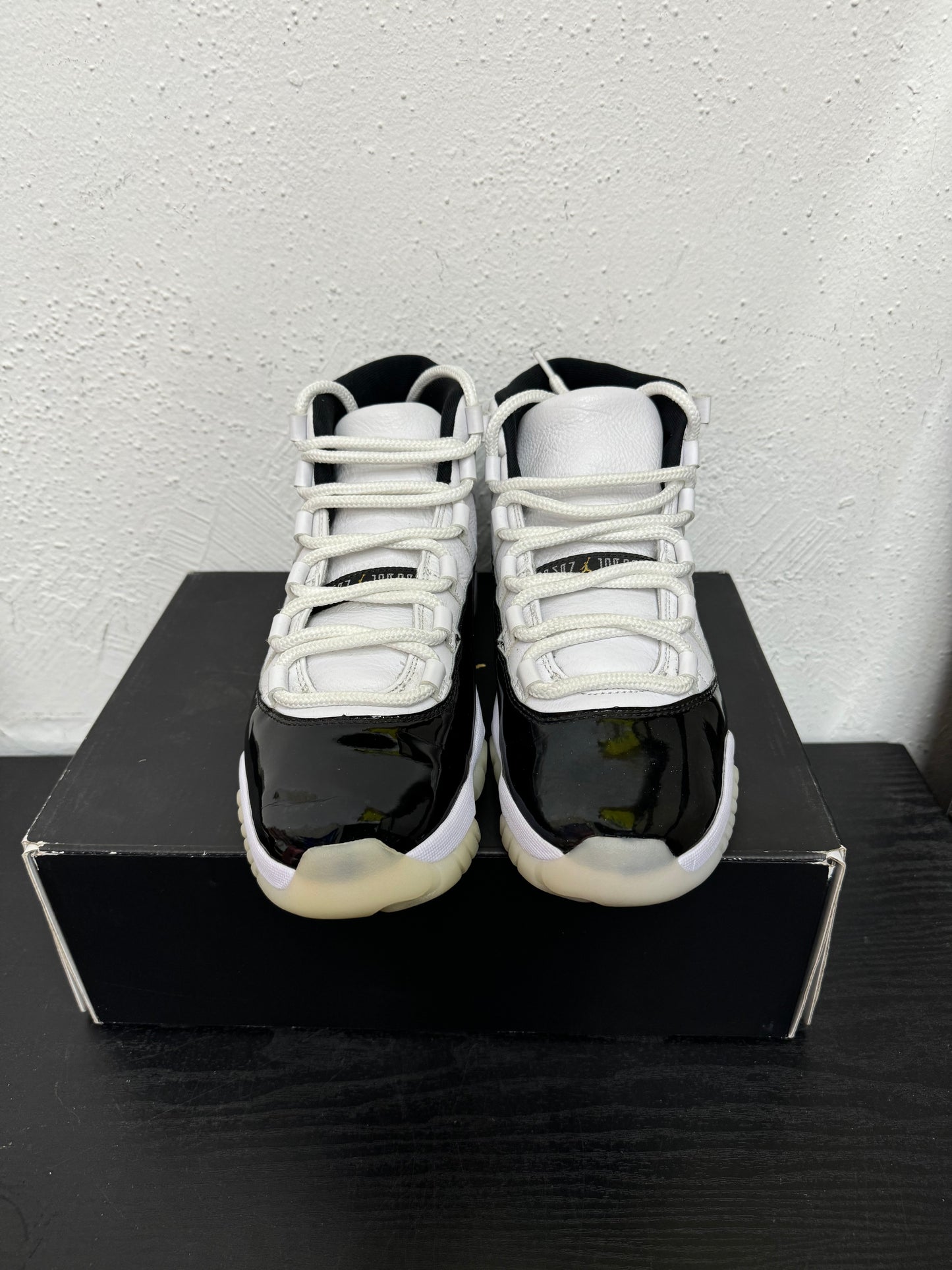 JORDAN 11 DMP GRATITUDE (USED)