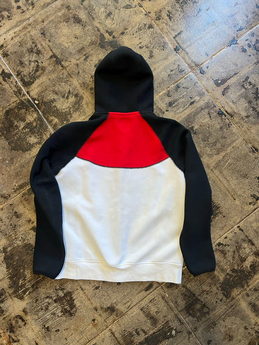 NIKE TECH BLK/RED/WHT SIZE:L