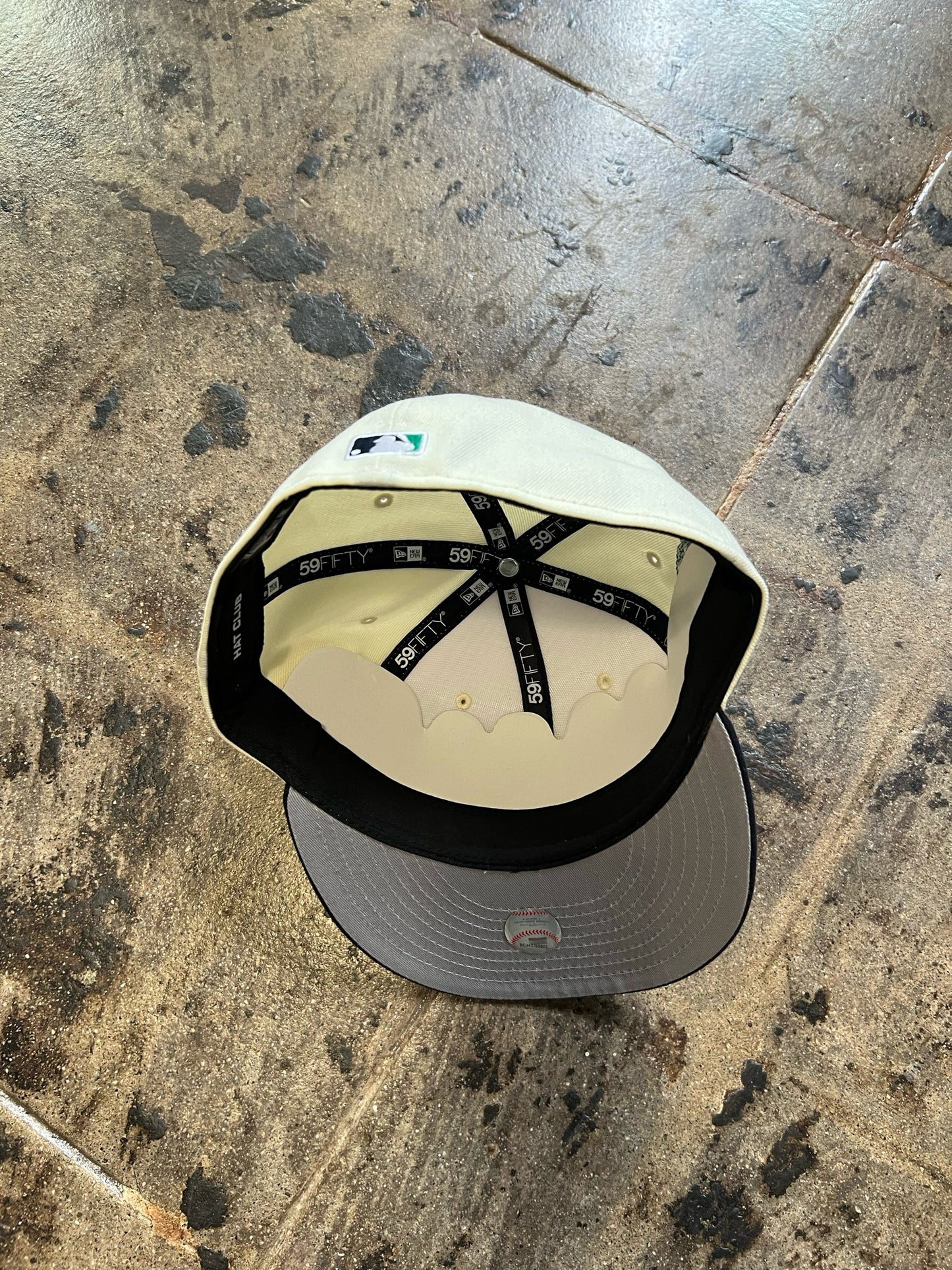 SEATTLE MARINERS FITTED HAT SZ: 7 5/8