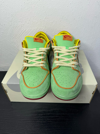 DUNK LOW SB RODEO TOURMALINE