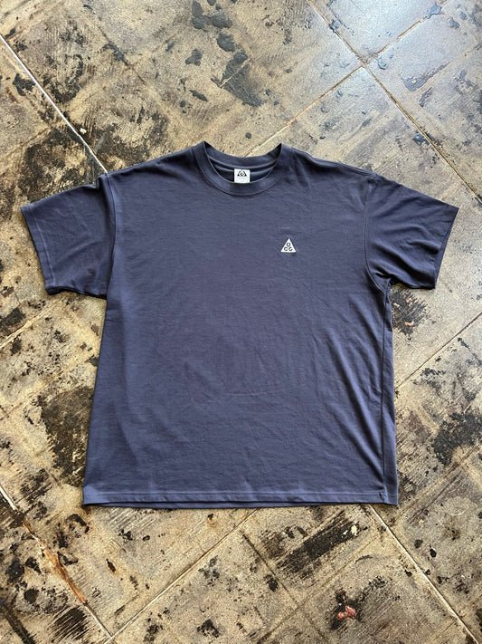 ACG NIKE NAVY T SZ.XL