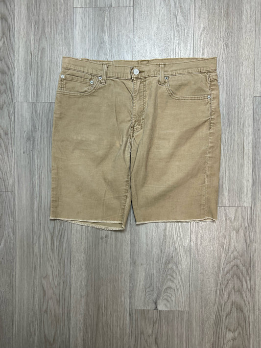 LEVI'S CORDUROY SHORTS SZ: 36"