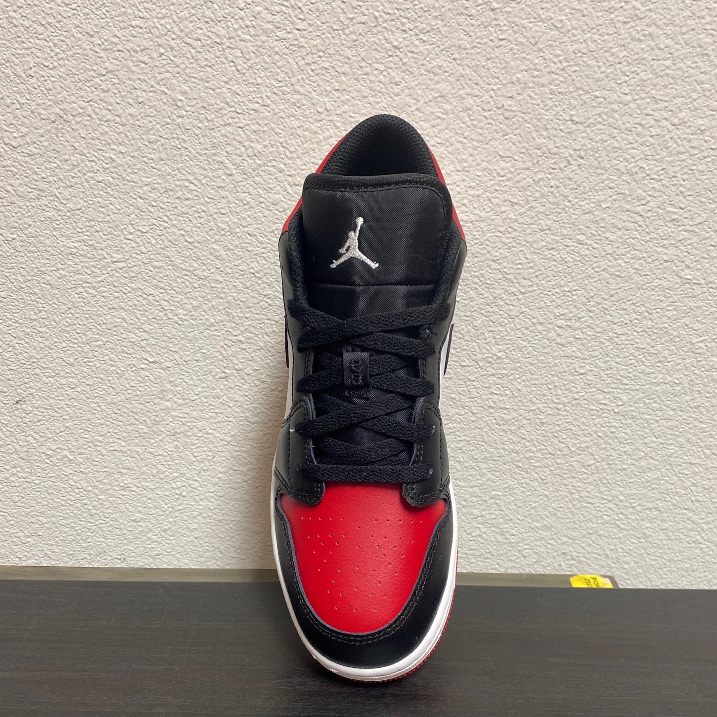 JORDAN 1 LOW BRED TOE
