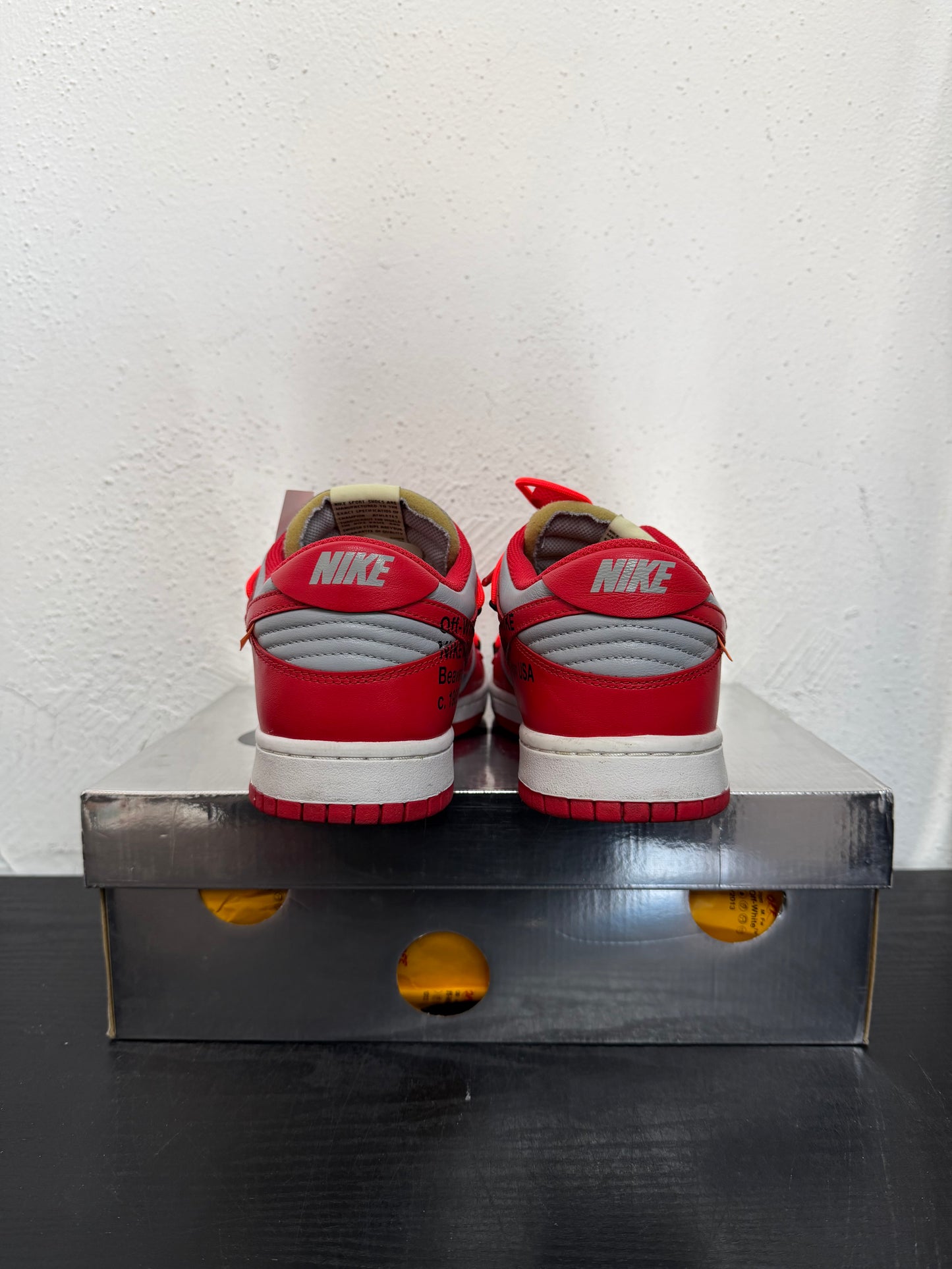 DUNK LOW OFF WHITE UNIVERSITY RED (USED)