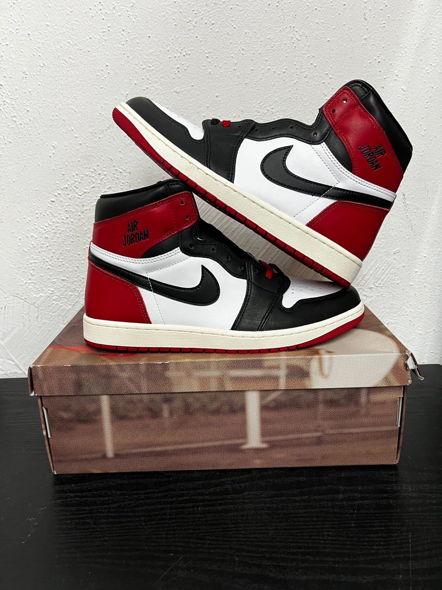 JORDAN 1 REIMAGINED BLACK TOE