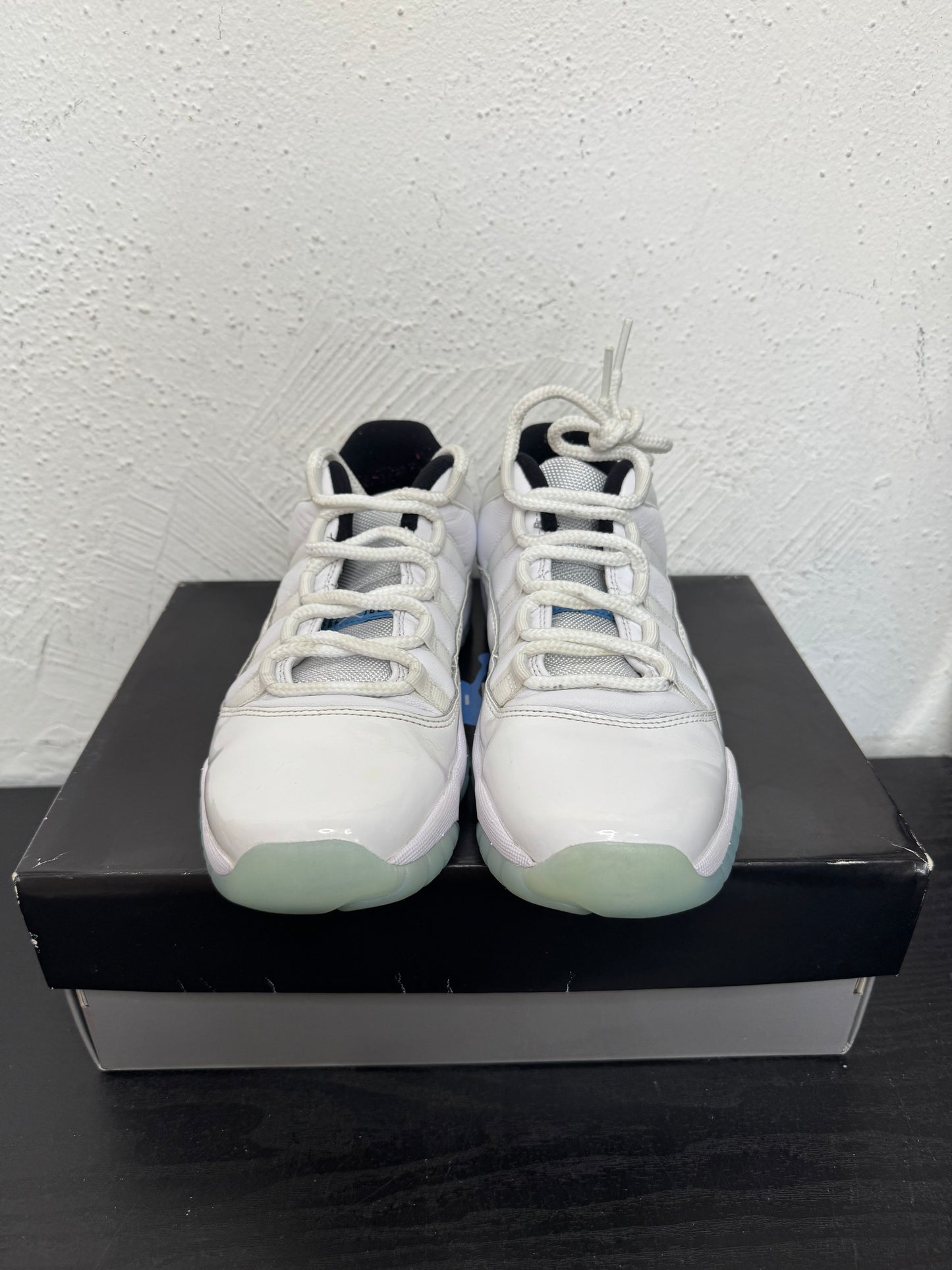 JORDAN 11 LOW LEGEND BLUE (USED)