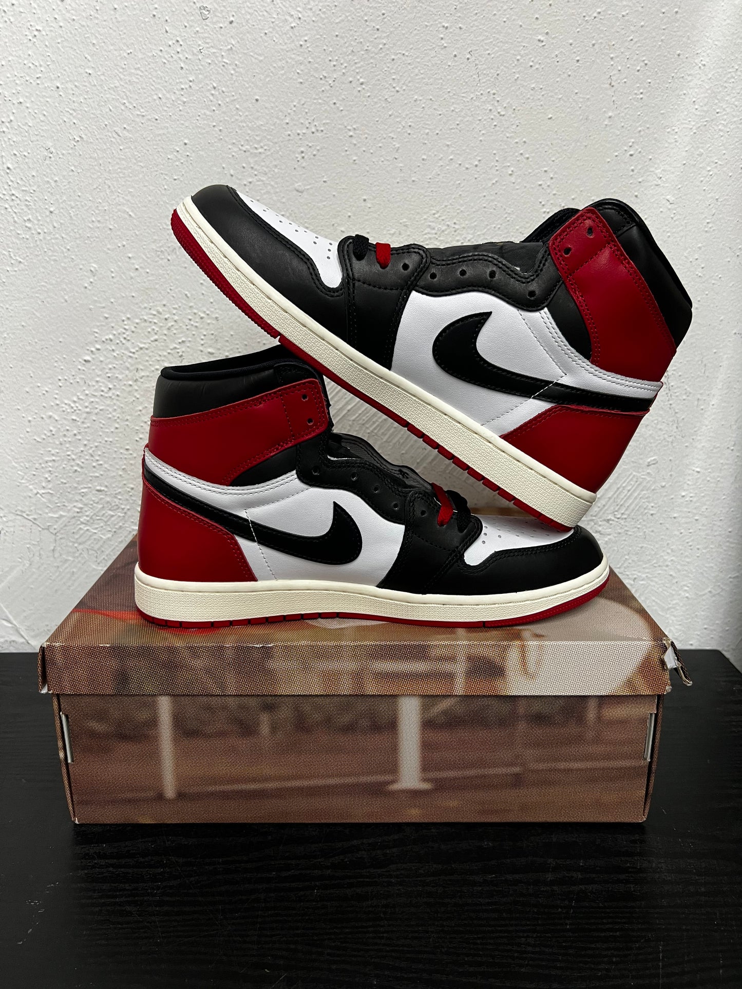 JORDAN 1 REIMAGINED BLACK TOE