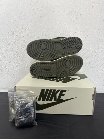 JORDAN 1 LOW TRAVIS SCOTT OLIVE (PS)