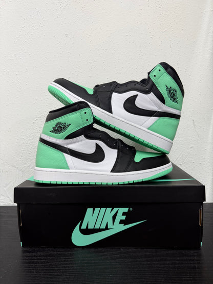 JORDAN 1 GREEN GLOW