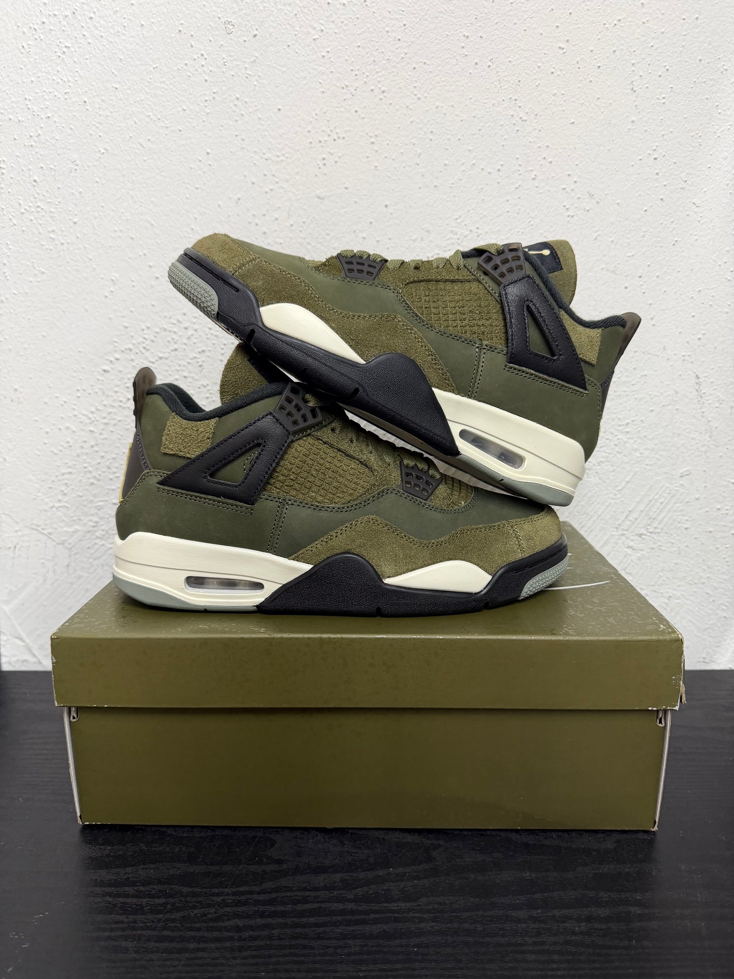 JORDAN 4 CRAFT MEDIUM OLIVE