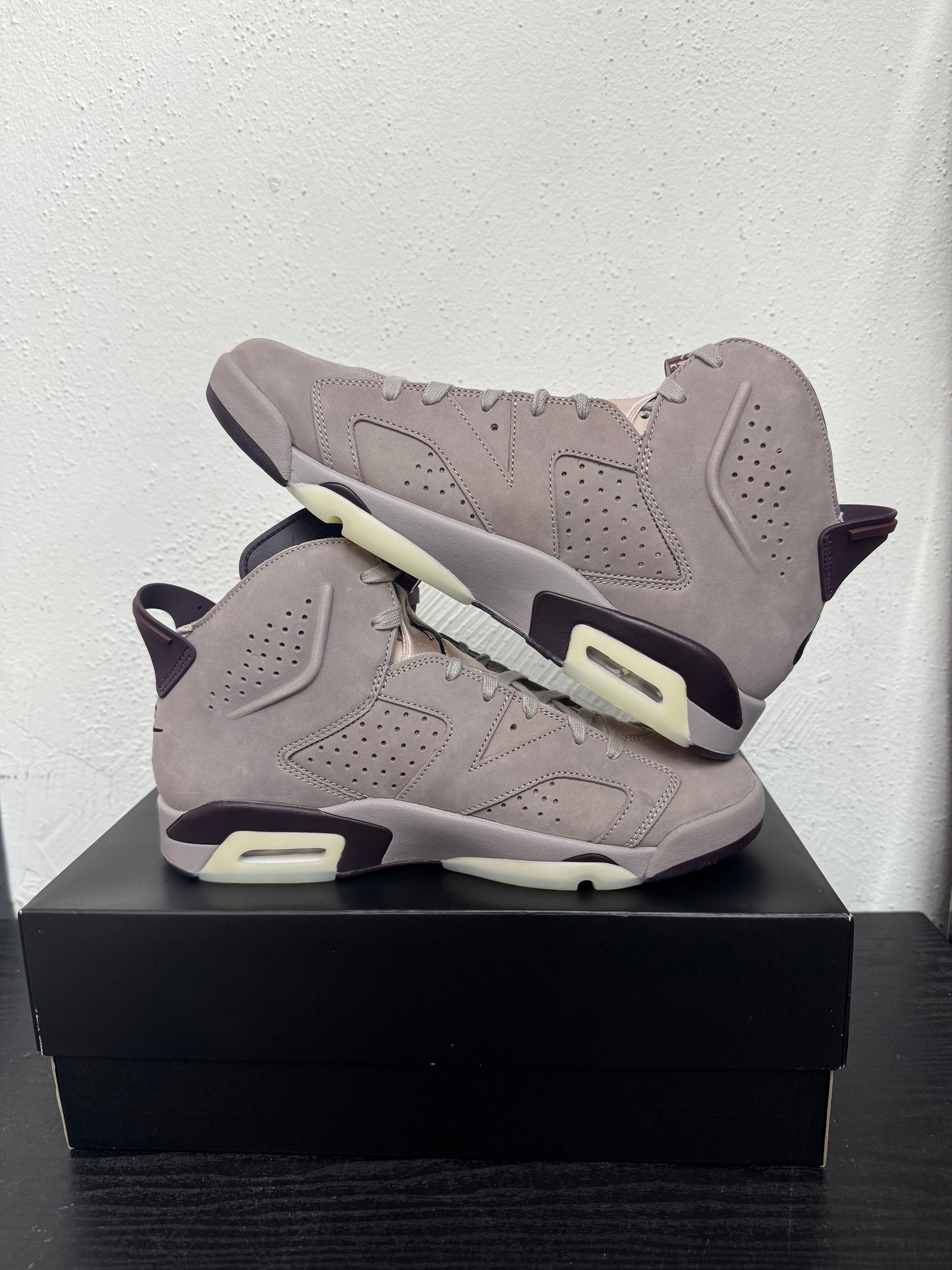 JORDAN 6 A MA MANIERE SMOKEY MAUVE