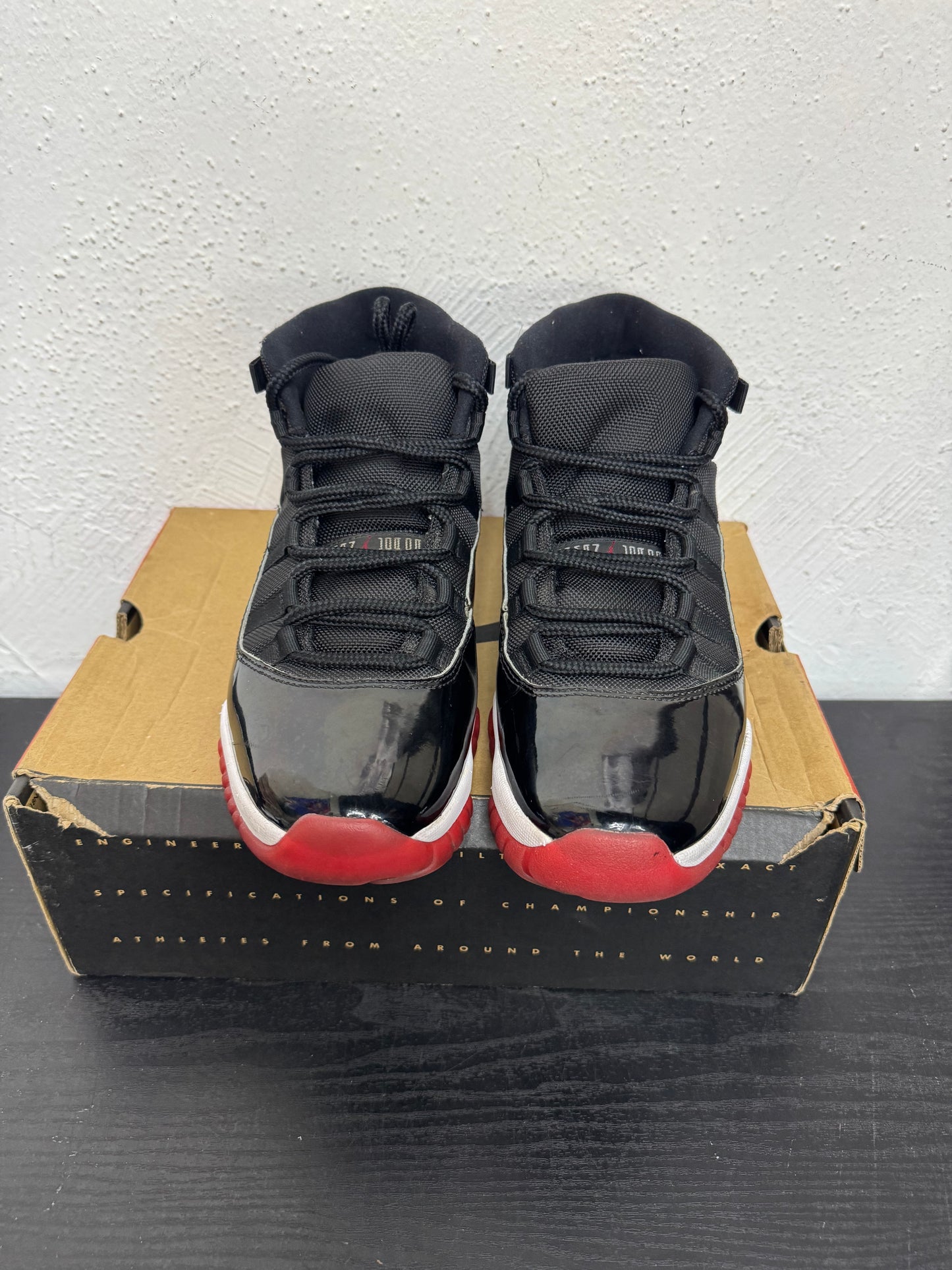 JORDAN 11 BRED (2019) (USED)