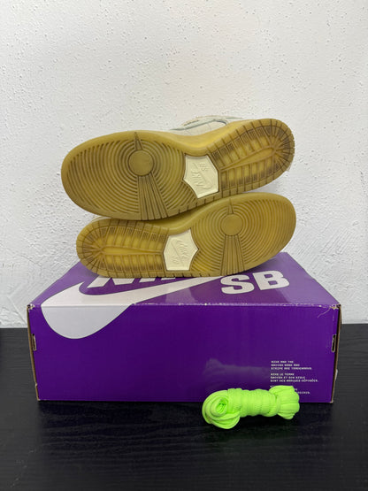 DUNK LOW SB MUMMY (USED)