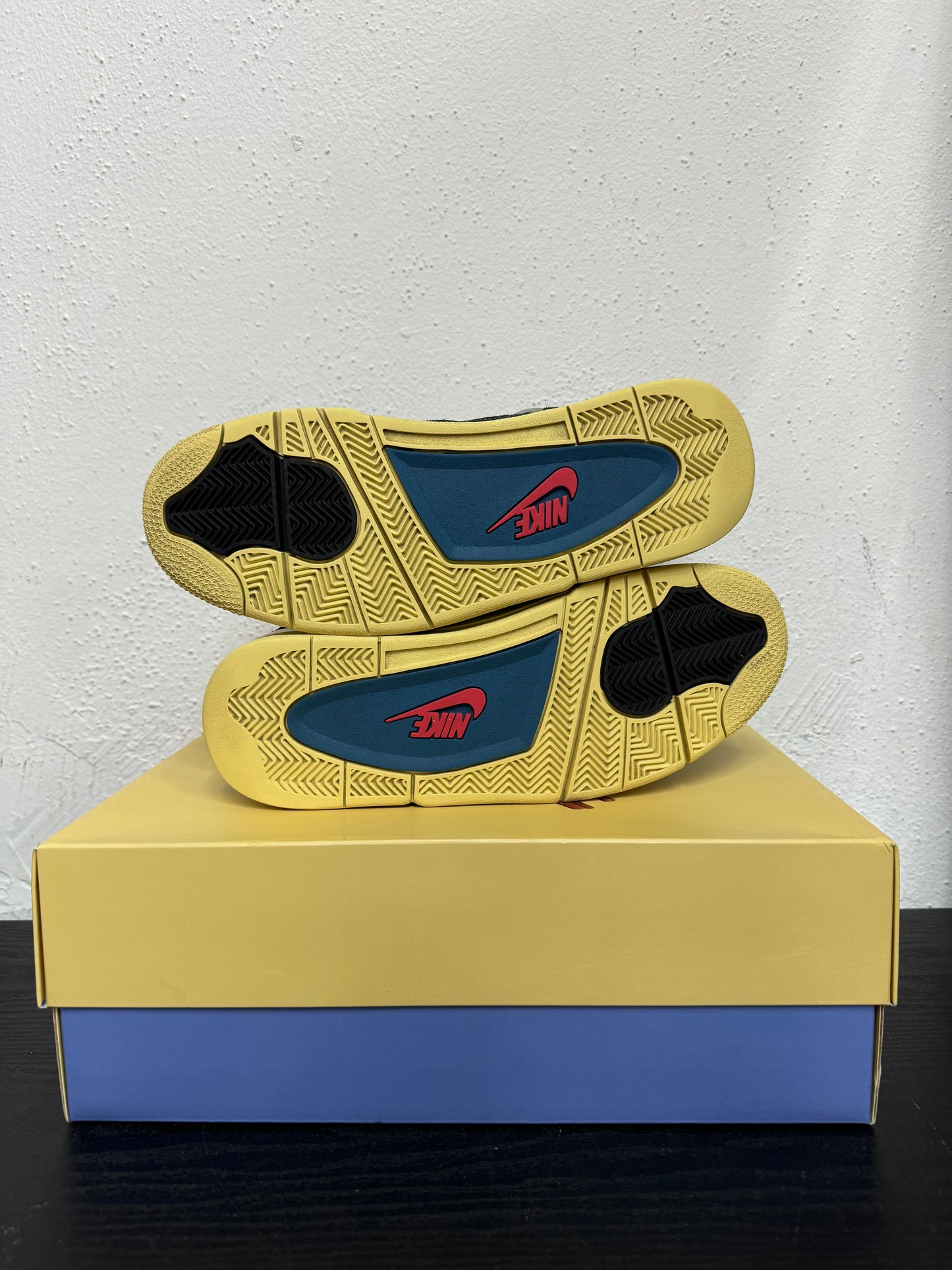 JORDAN 4 UNION OFF NOIR (USED