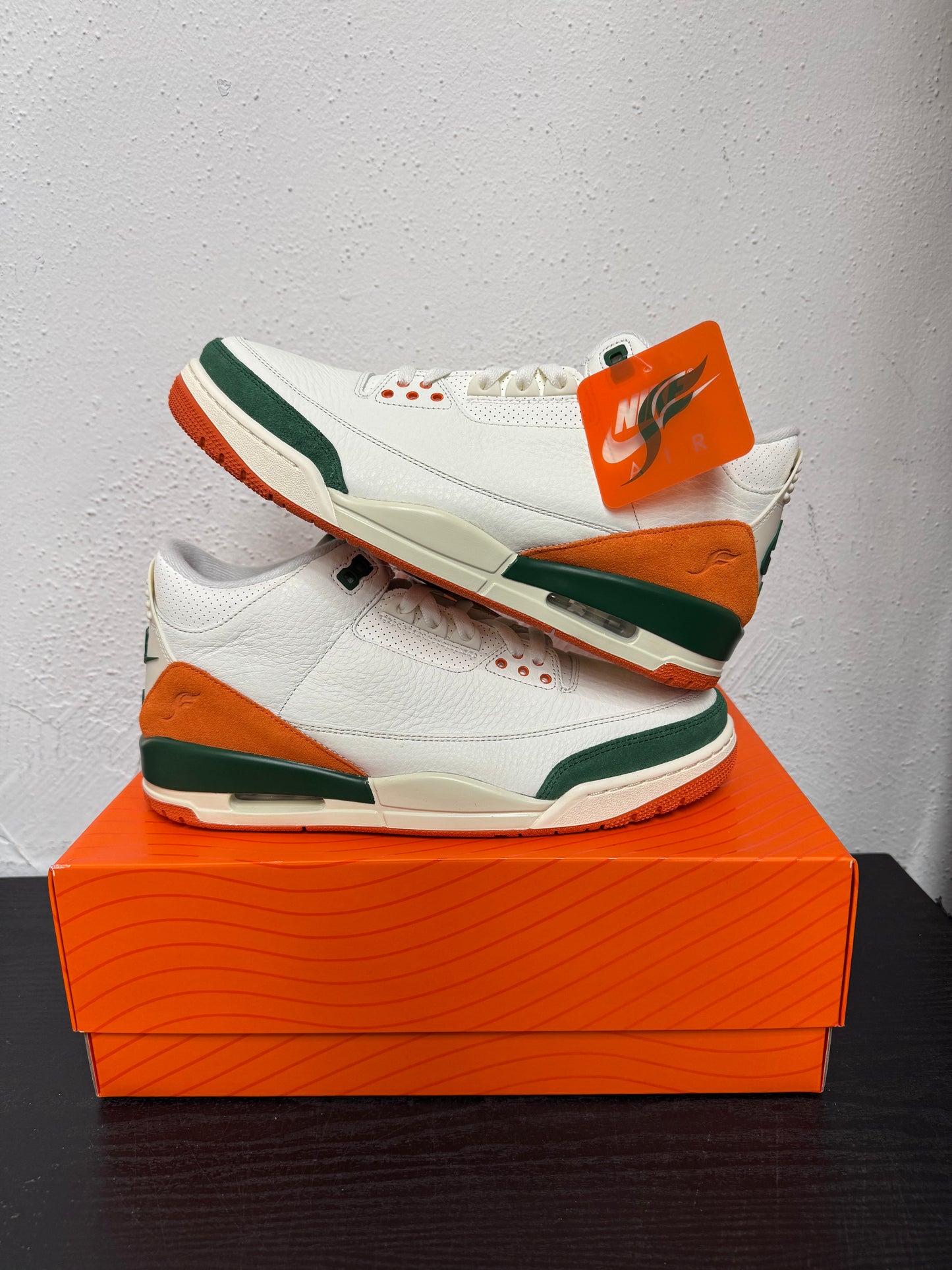 JORDAN 3 SOLEFLY MIAMI