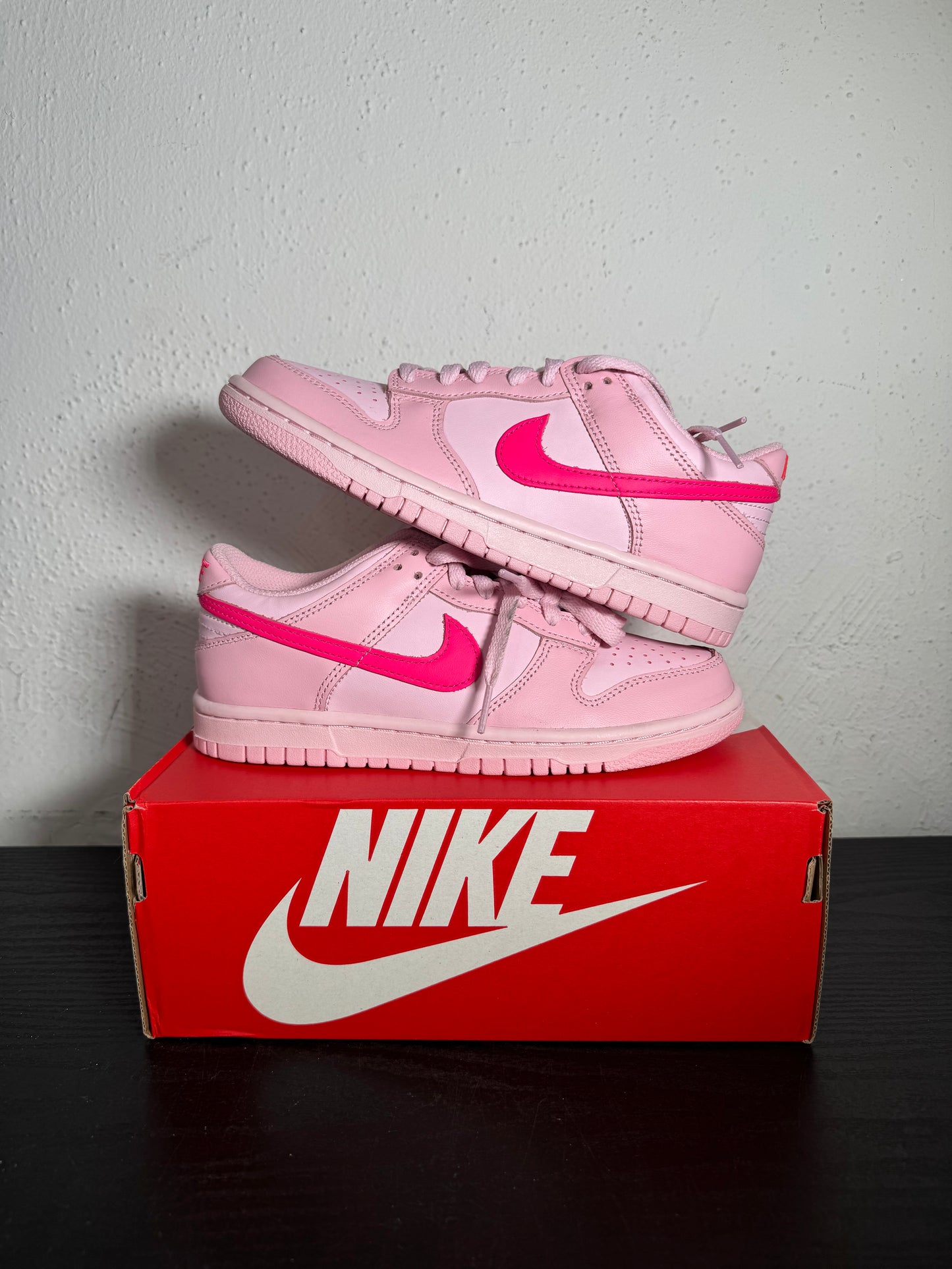 DUNK LOW TRIPLE PINK