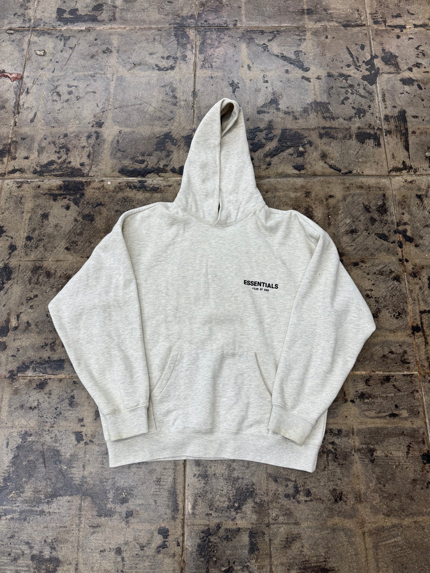 ESSENTIAL HOODIE LIGHT OATMEAL (USED)