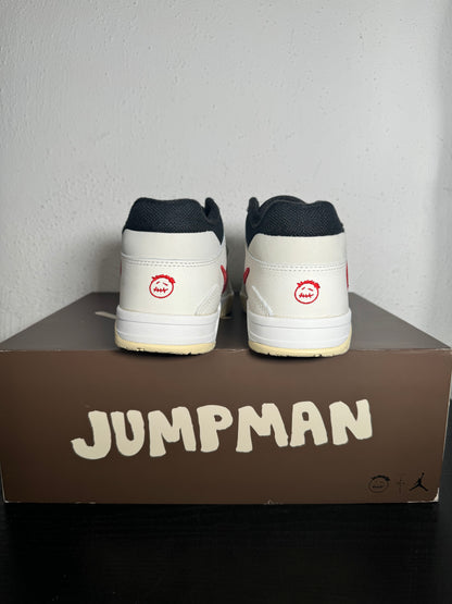 JORDAN JUMPMAN JACK TRAVIS SCOTT UNIVERSITY RED