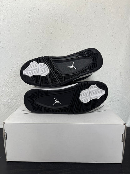 JORDAN 4 WHITE THUNDER