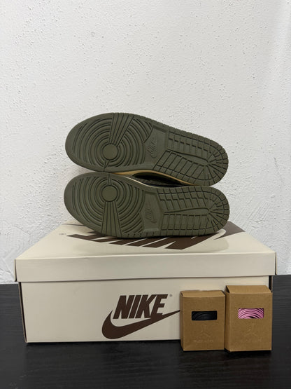 JORDAN 1 TRAVIS SCOTT MEDIUM OLIVE
