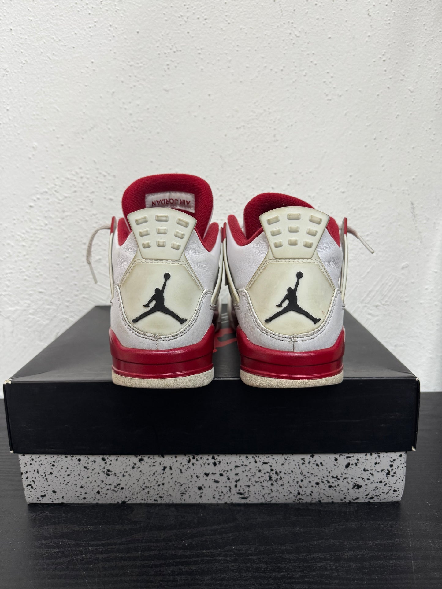 JORDAN 4 ALTERNATE 89 (USED)