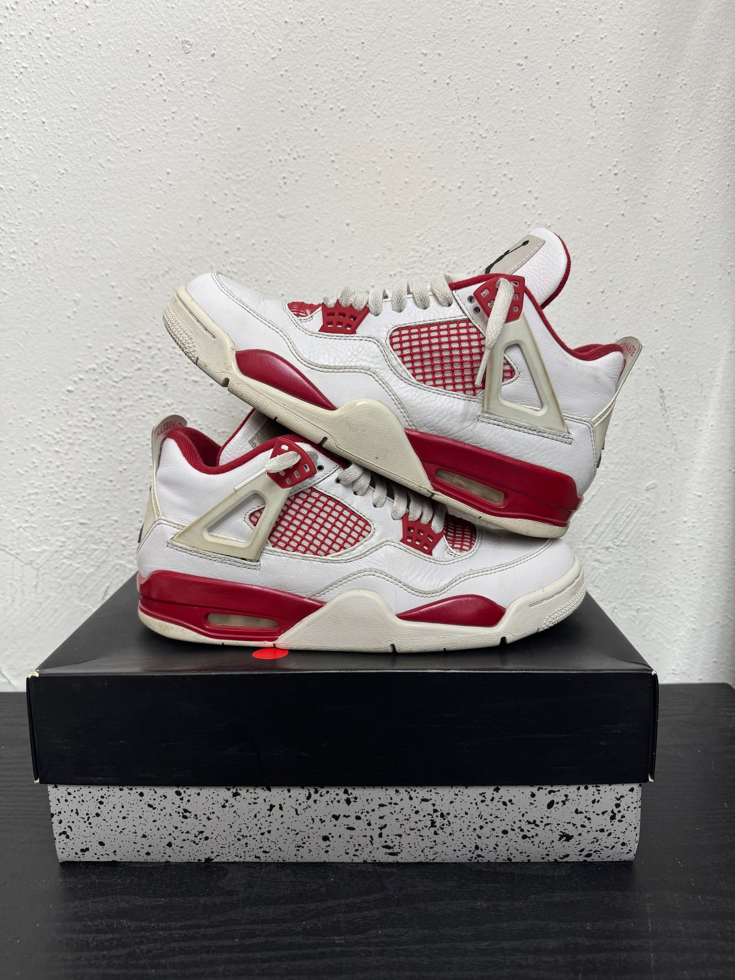 JORDAN 4 ALTERNATE 89 (USED)
