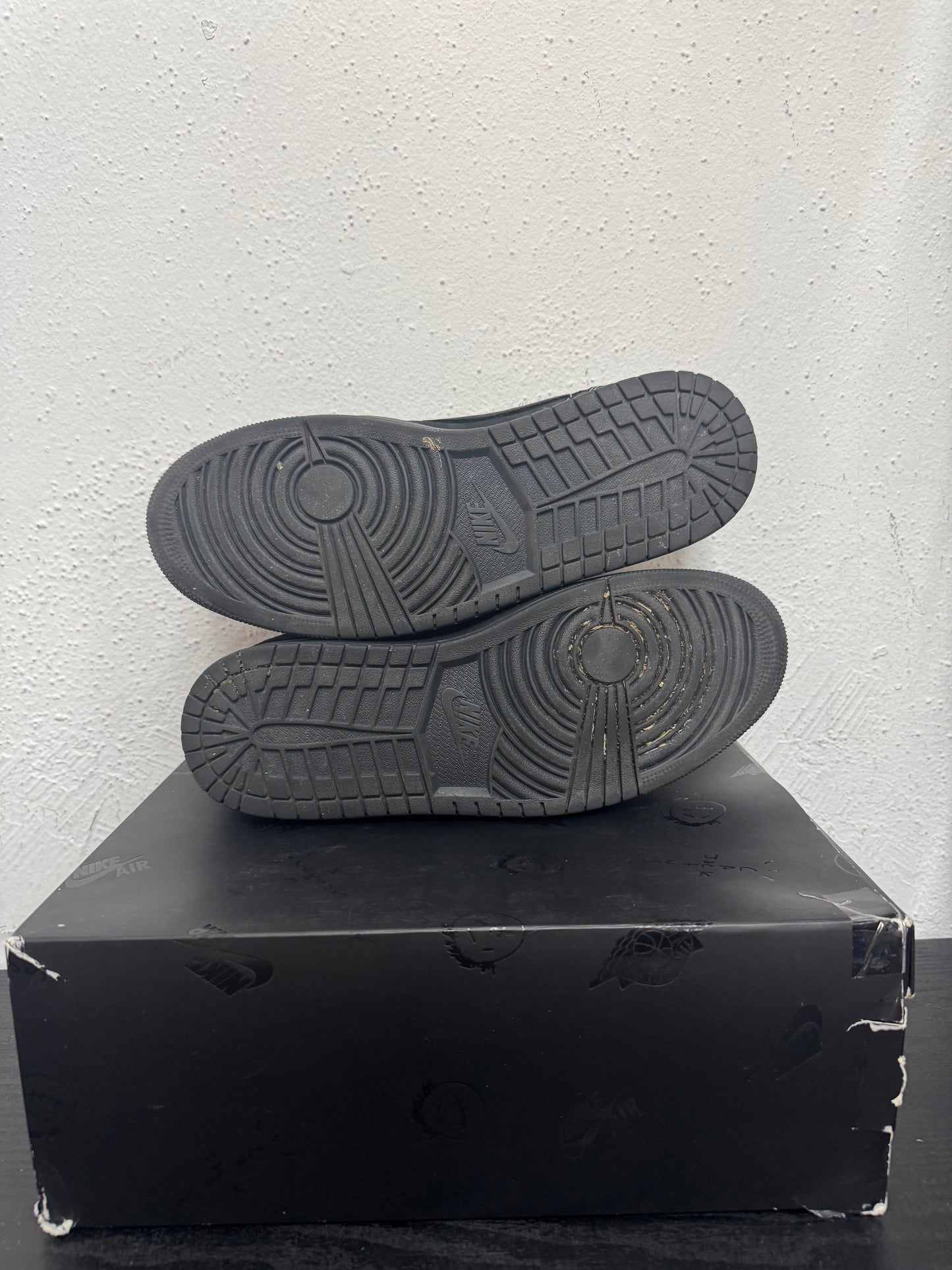 JORDAN 1 LOW TRAVIS PHANTOM (USED)