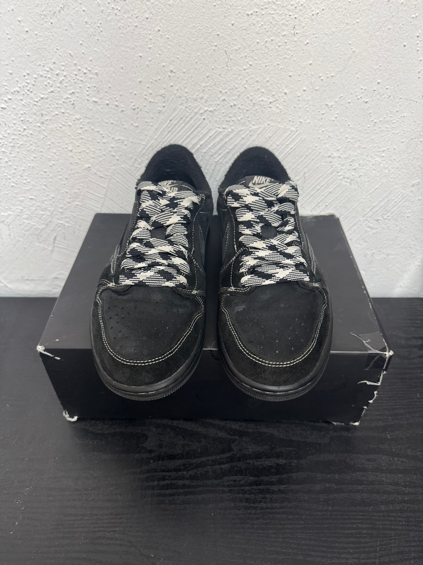 JORDAN 1 LOW TRAVIS PHANTOM (USED)