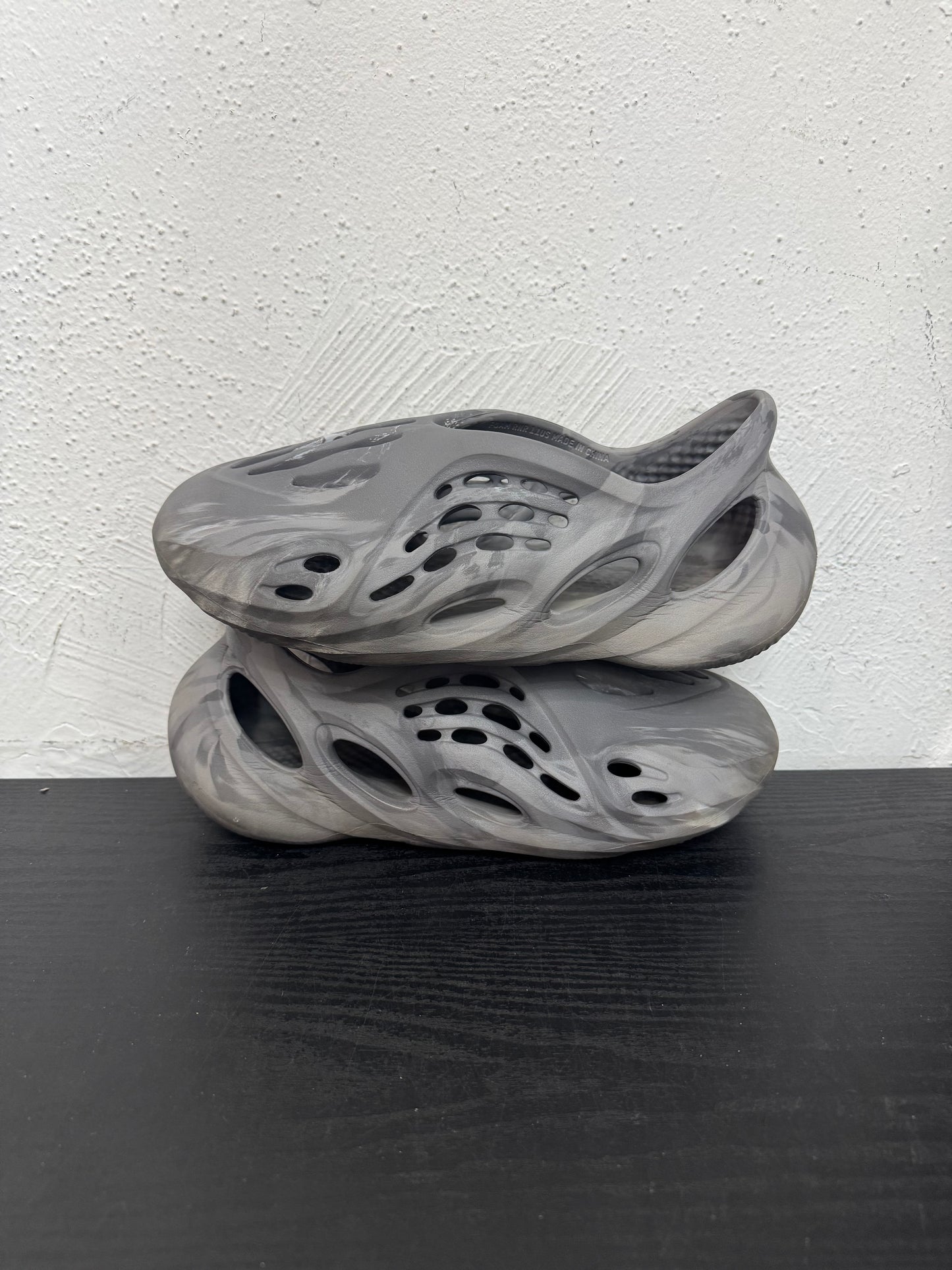 YEEZY FOAM RUNNER MX GRANITE (USED) (NB)