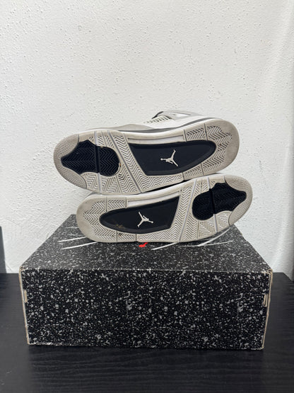 JORDAN 4 MILITARY BLACK (USED)