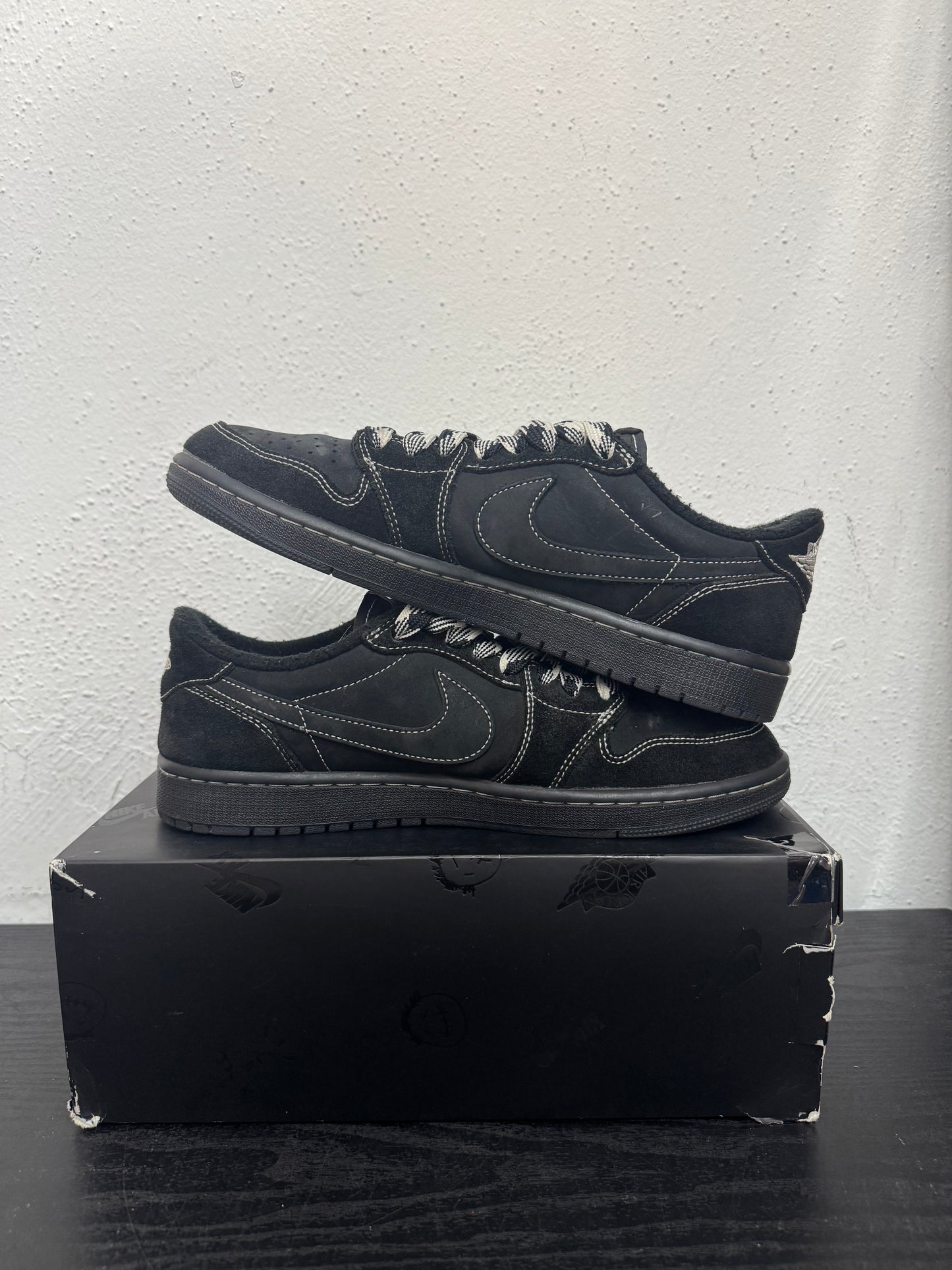 JORDAN 1 LOW TRAVIS PHANTOM (USED)