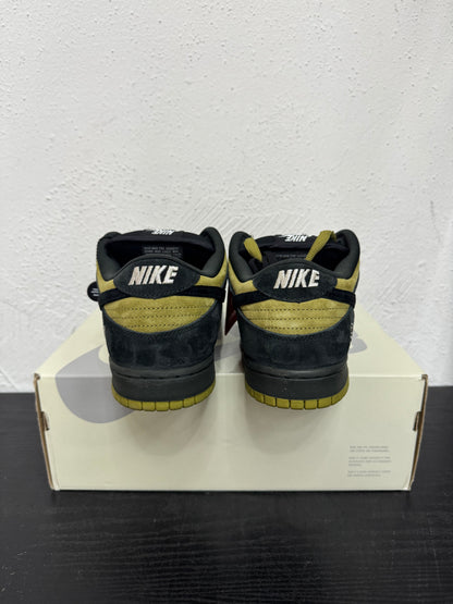 DUNK LOW SB SUPREME CAMPER GREEN