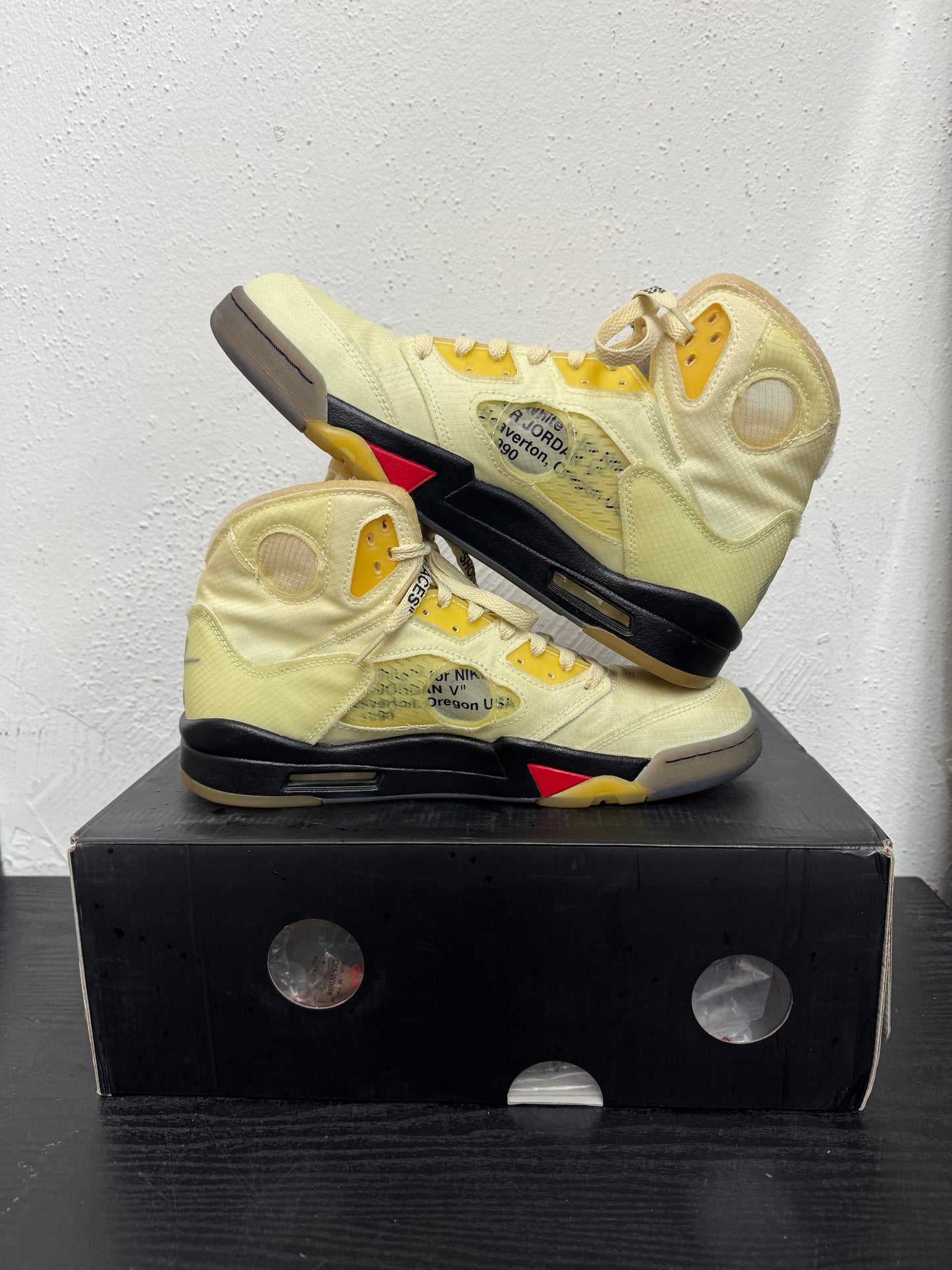 JORDAN 5 OFF WHITE SAIL (USED