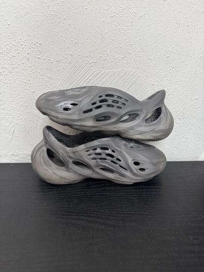 YEEZY FOAM RUNNER MX GRANITE (USED) (NB)