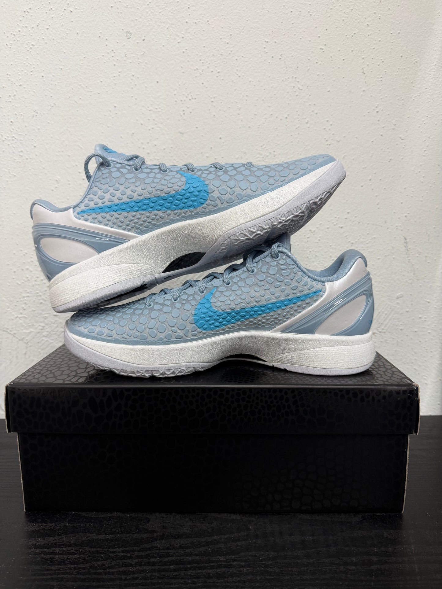 KOBE 6 CAITLIN CLARK ARMORY BLUE