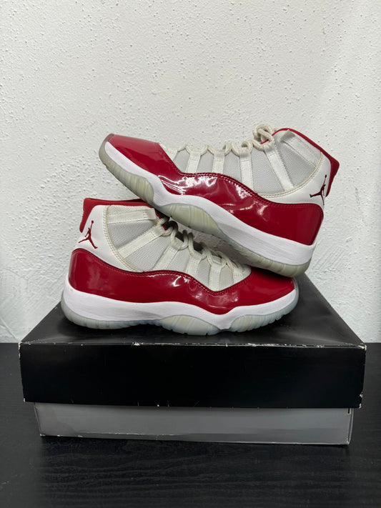 JORDAN 11 CHERRY (USED)