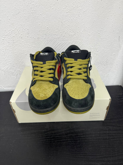 DUNK LOW SB SUPREME CAMPER GREEN