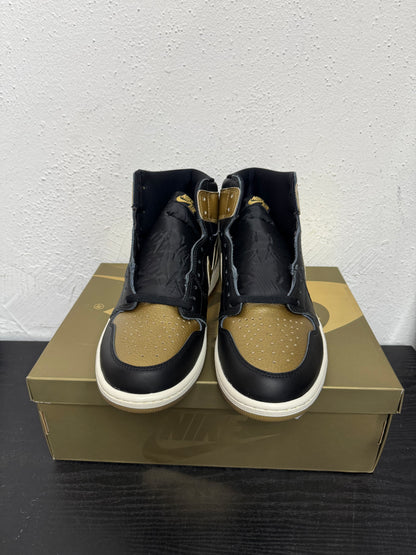 JORDAN 1 BLAKC METALLIC GOLD