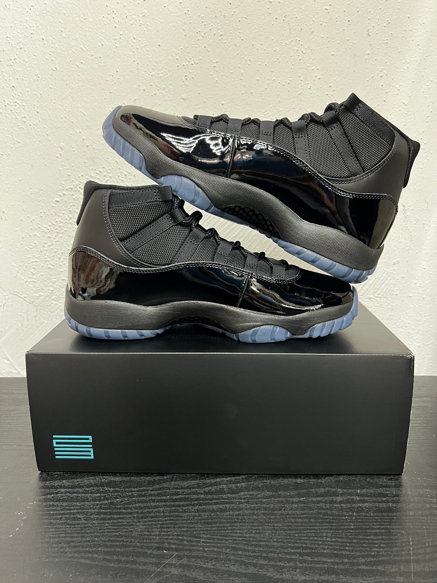 JORDAN 11 GAMMA BLUE (2025)